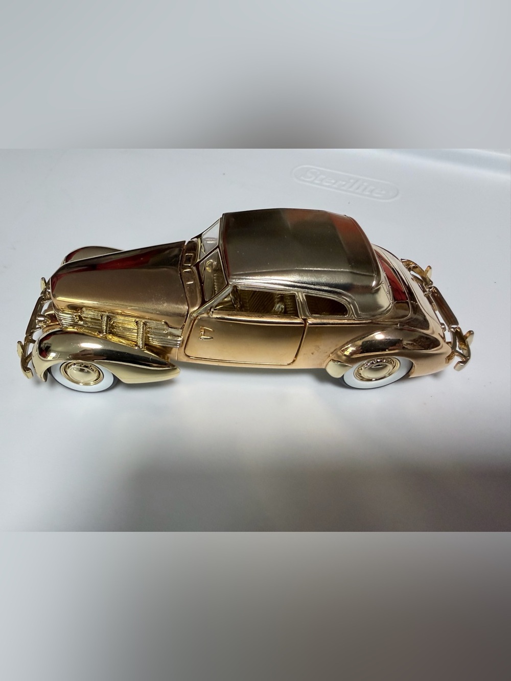 signature 1937 Accord 812